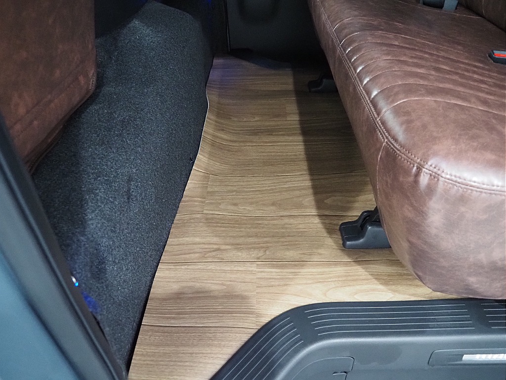 【Renoca CoastLines/DARKPRIMEⅡディーゼル2WD】アンヴィルグレーペイント♪内外装オリジナルパーツ盛沢山！！