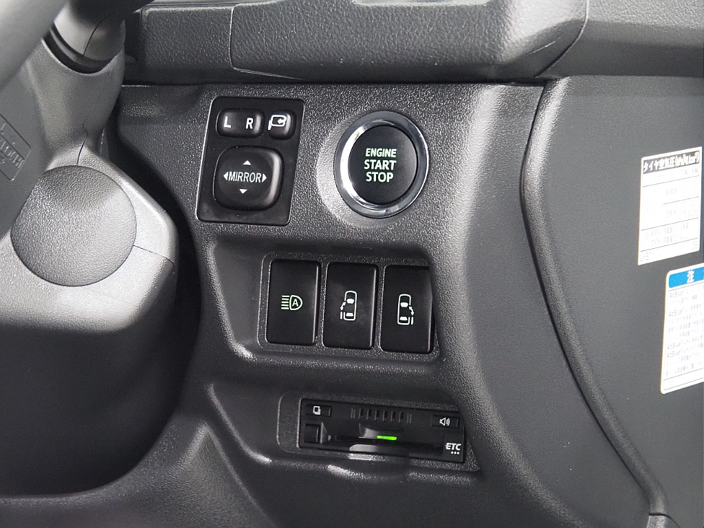 【R4年式/ハイエースバン/ディーゼル4WD/DARKPRIMEⅡ】オフロード×BLACKEDITION【全国納車可能】