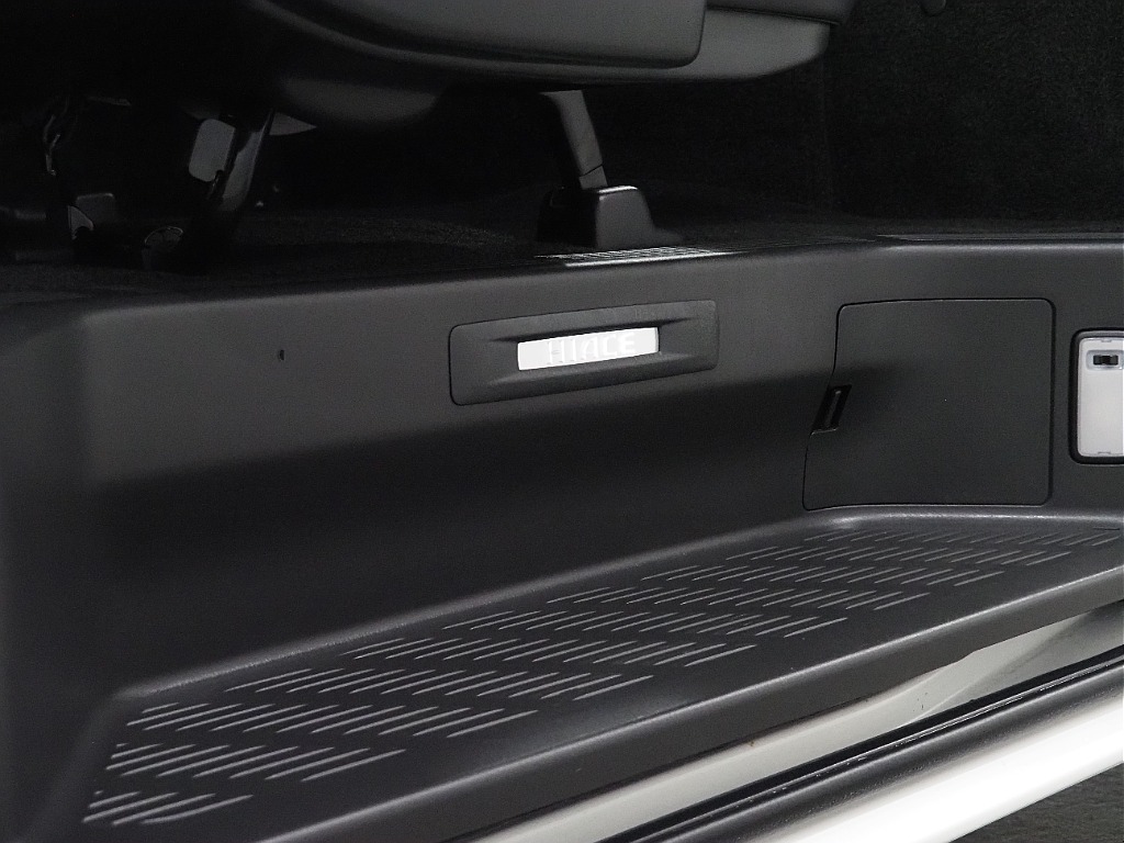 【R4年式/ハイエースバン/ディーゼル4WD/DARKPRIMEⅡ】オフロード×BLACKEDITION【全国納車可能】