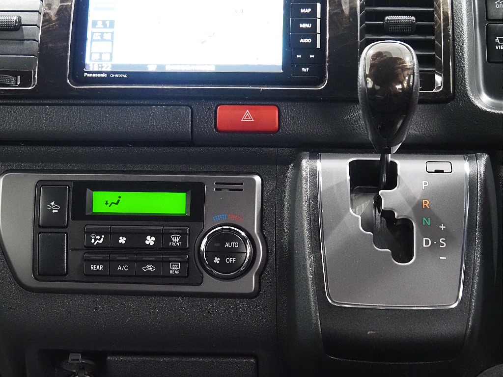 【R4年式/ハイエースバン/ディーゼル4WD/DARKPRIMEⅡ】オフロード×BLACKEDITION【全国納車可能】