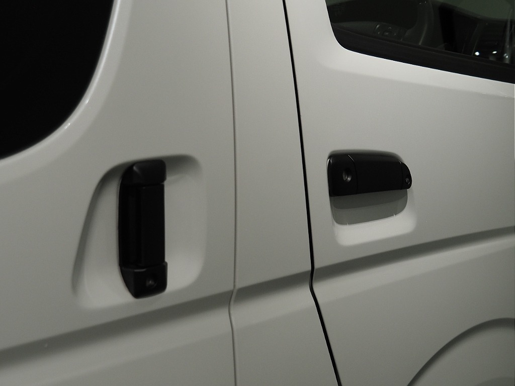 【R4年式/ハイエースバン/ディーゼル4WD/DARKPRIMEⅡ】オフロード×BLACKEDITION【全国納車可能】