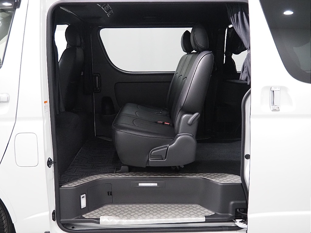 トヨタ レジアスエース(14枚目)