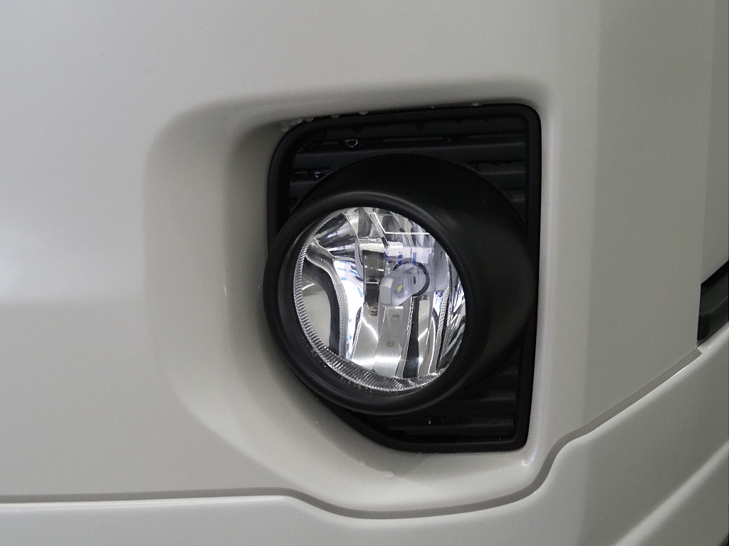 【5型/ディーゼル4WD/DARKRIMEⅡ/両側パワースライドドア】お買い得車両！新品パーツ多数インストール！【全国納車可能】