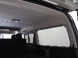 【H30年式/ハイエースワイドバン/ガソリン2.7L4WD/両側小窓付き】フローリング×ベッドキッド