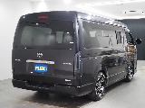 【H30年式/ハイエースワイドバン/ガソリン2.7L4WD/両側小窓付き】フローリング×ベッドキッド