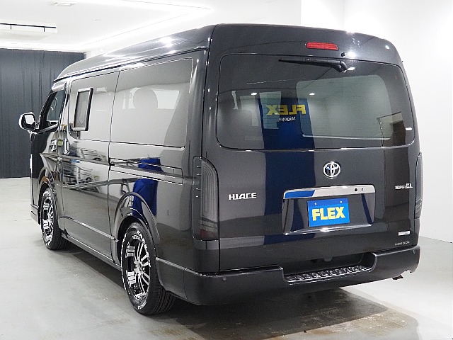 【H30年式/ハイエースワイドバン/ガソリン2.7L4WD/両側小窓付き】フローリング×ベッドキッド