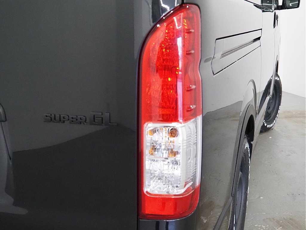 【R5年式/ディーゼル4WD/DARKPRIMEⅡ】BLACKEDITION♪【全国納車可能】