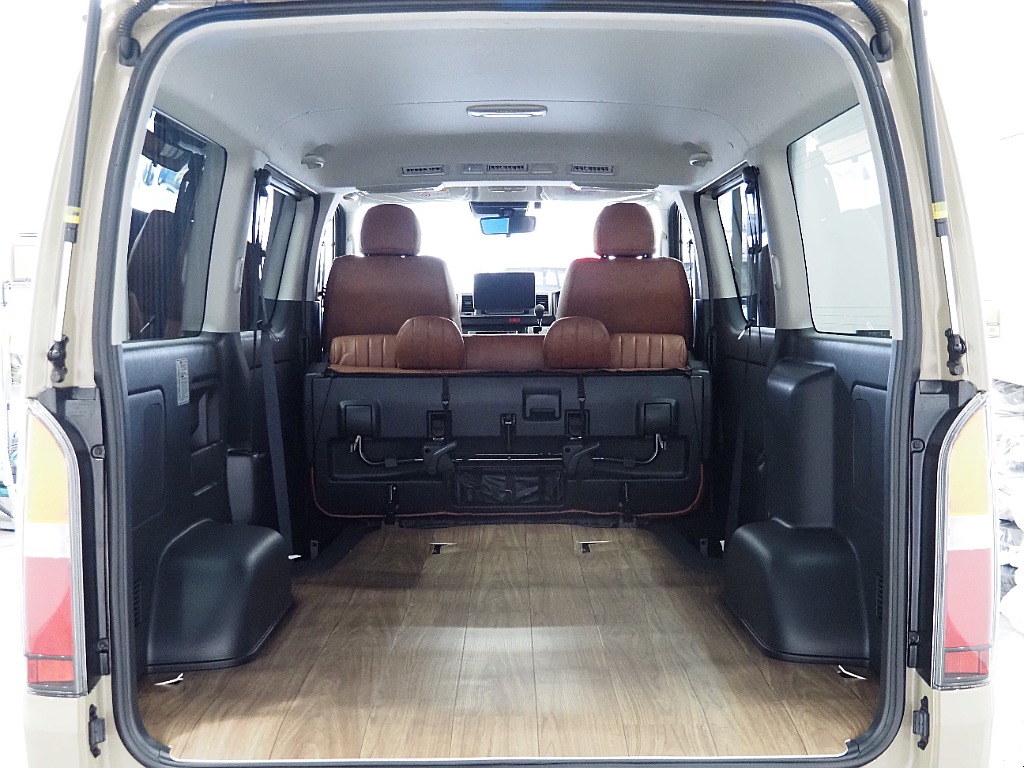 【登録済未使用車/R7年式/アースカラーパッケージ/ガソリン】BLACKEDITION×オフロード【全国納車可能