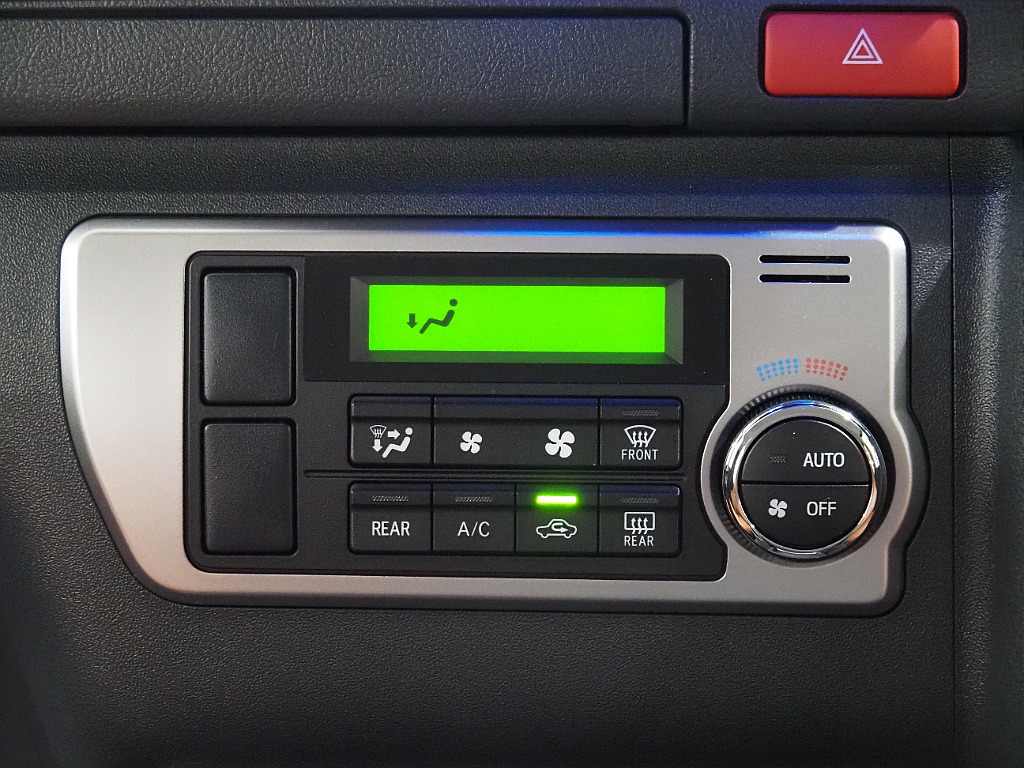 【登録済未使用車/R7年式/アースカラーパッケージ/ガソリン】BLACKEDITION×オフロード【全国納車可能