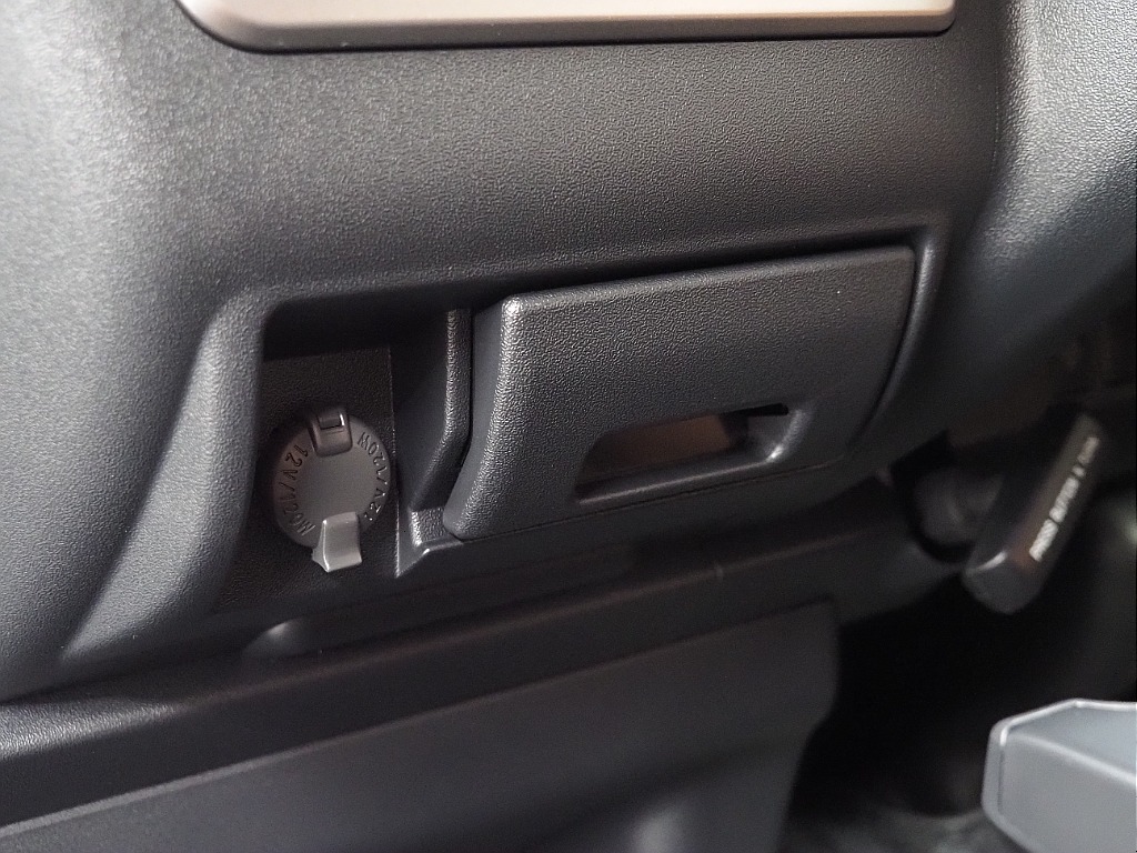 【登録済未使用車/R7年式/アースカラーパッケージ/ガソリン】BLACKEDITION×オフロード【全国納車可能