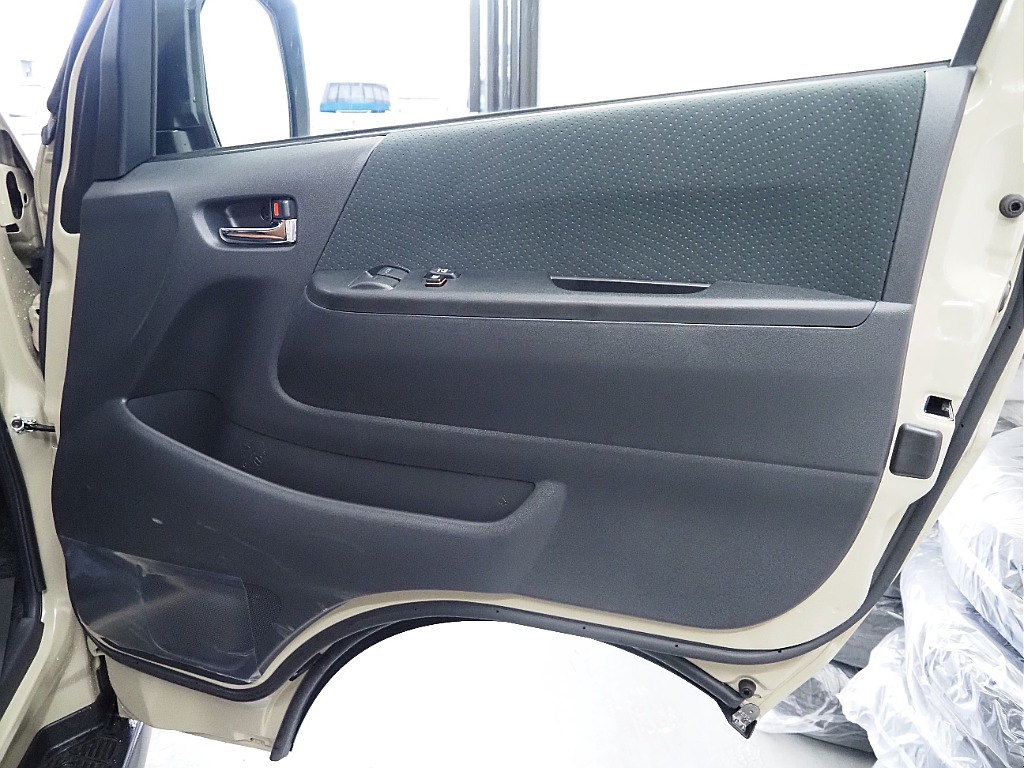 【登録済未使用車/R7年式/アースカラーパッケージ/ガソリン】BLACKEDITION×オフロード【全国納車可能