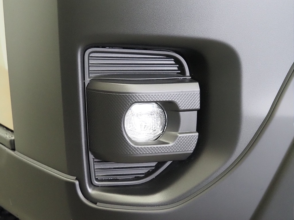 【登録済未使用車/R7年式/アースカラーパッケージ/ガソリン】BLACKEDITION×オフロード【全国納車可能