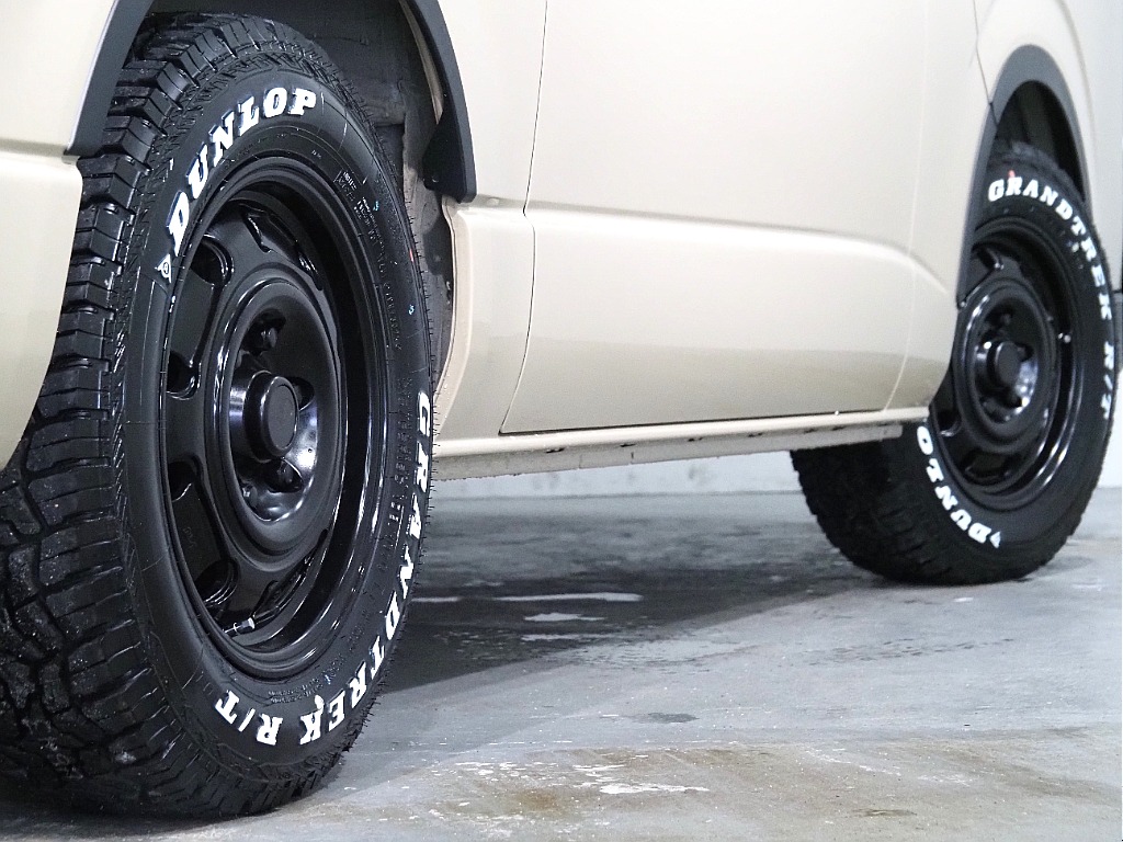 【登録済未使用車/R7年式/アースカラーパッケージ/ガソリン】BLACKEDITION×オフロード【全国納車可能