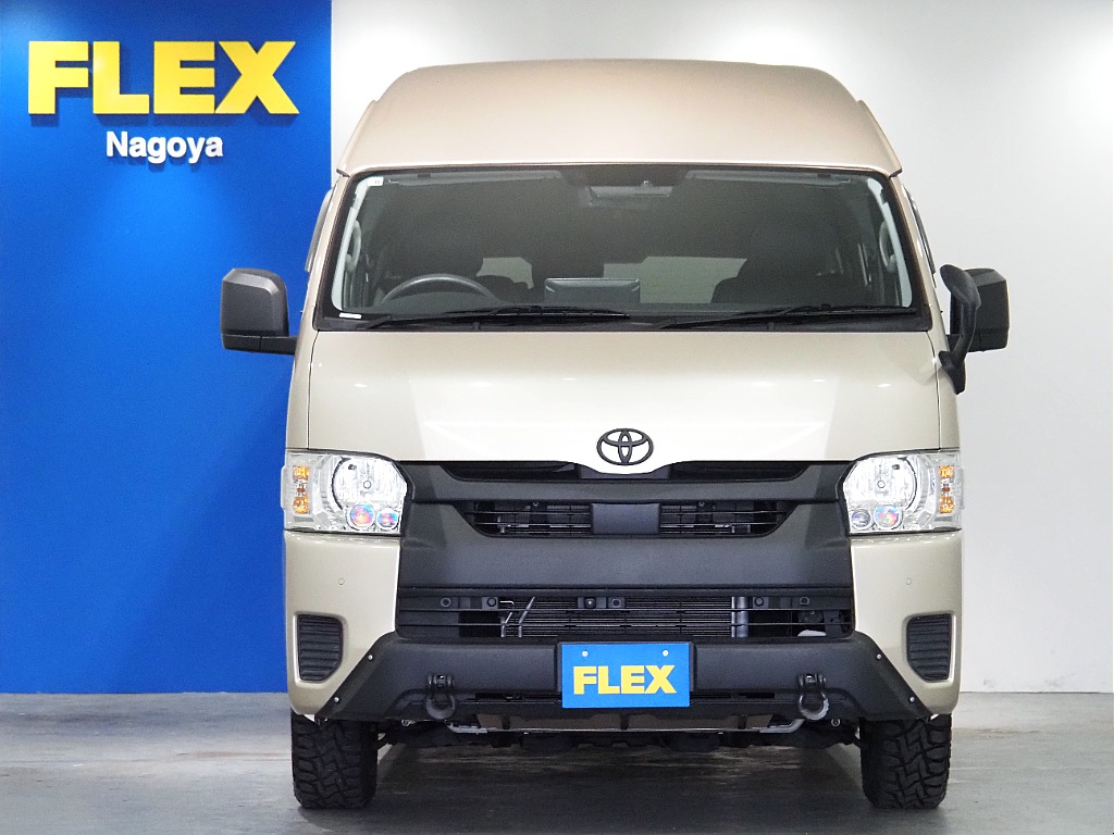 R4年式/グランドキャビン/4WD/３ナンバー10人乗り】ベージュメタリック×オフロードPKG【全国納車可能】