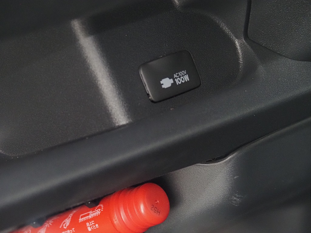 R4年式/グランドキャビン/4WD/３ナンバー10人乗り】ベージュメタリック×オフロードPKG【全国納車可能】