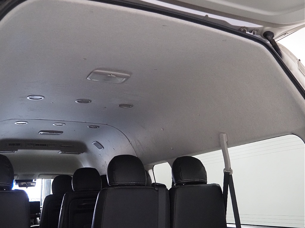 R4年式/グランドキャビン/4WD/３ナンバー10人乗り】ベージュメタリック×オフロードPKG【全国納車可能】