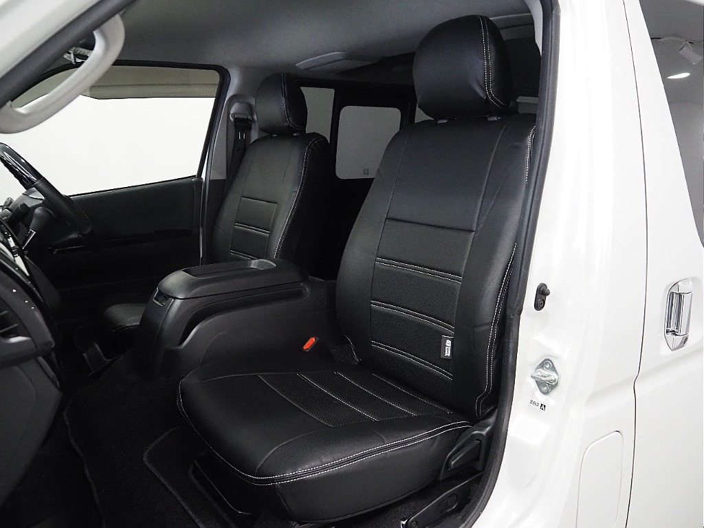 【R4年式/ハイエースバン/ディーゼル4WD】買取直販の為、お買い得価格にて展示中！！【全国納車可能】