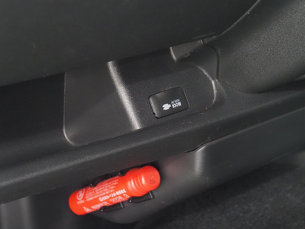 【R4年式/ハイエースバン/ディーゼル4WD】買取直販の為、お買い得価格にて展示中！！【全国納車可能】