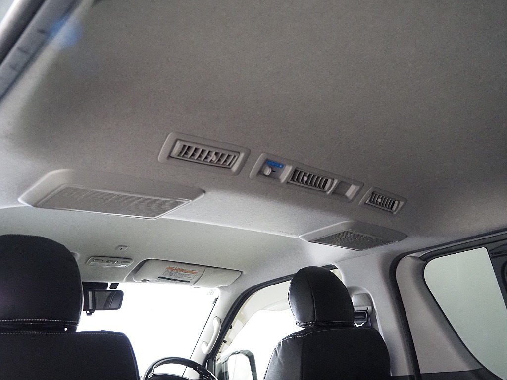 【R4年式/ハイエースバン/ディーゼル4WD】買取直販の為、お買い得価格にて展示中！！【全国納車可能】