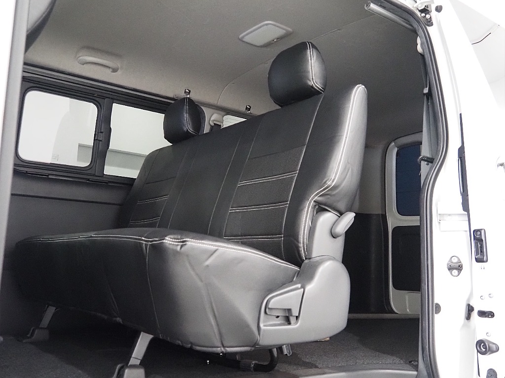 【R4年式/ハイエースバン/ディーゼル4WD】買取直販の為、お買い得価格にて展示中！！【全国納車可能】