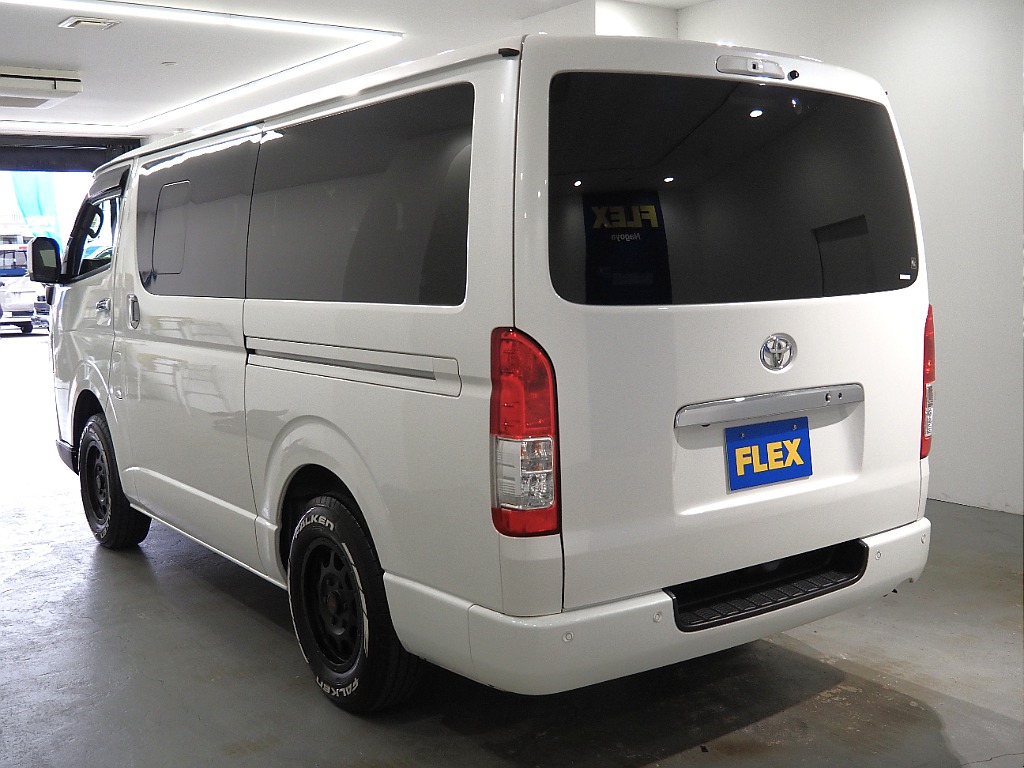 【R4年式/ハイエースバン/ディーゼル4WD】買取直販の為、お買い得価格にて展示中！！【全国納車可能】