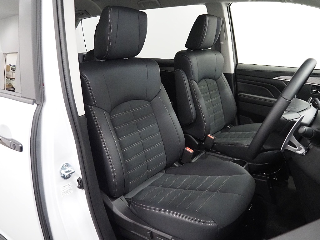 【新車/MCチェンジモデルデリカ/ディーゼル/4WD】リフトアップカスタムにて完成♪【全国納車可能】