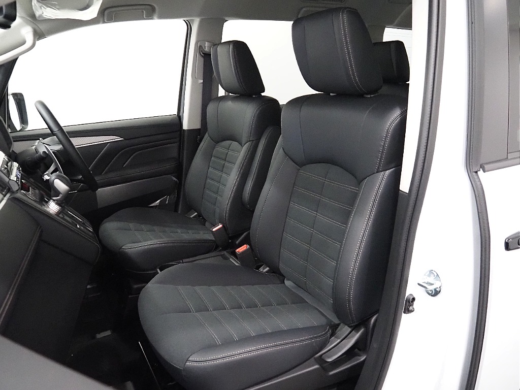 【新車/MCチェンジモデルデリカ/ディーゼル/4WD】リフトアップカスタムにて完成♪【全国納車可能】