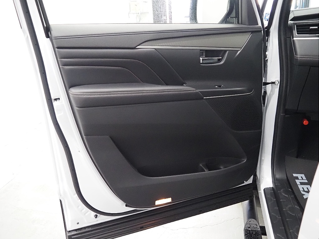 【新車/MCチェンジモデルデリカ/ディーゼル/4WD】リフトアップカスタムにて完成♪【全国納車可能】