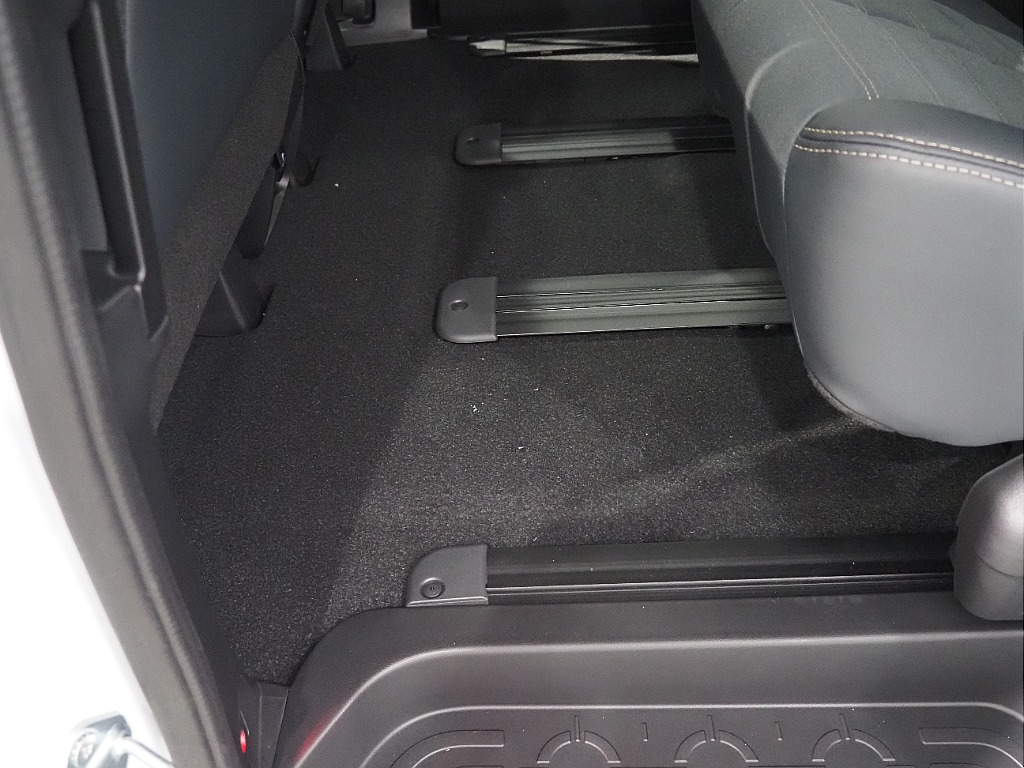 【新車/MCチェンジモデルデリカ/ディーゼル/4WD】リフトアップカスタムにて完成♪【全国納車可能】