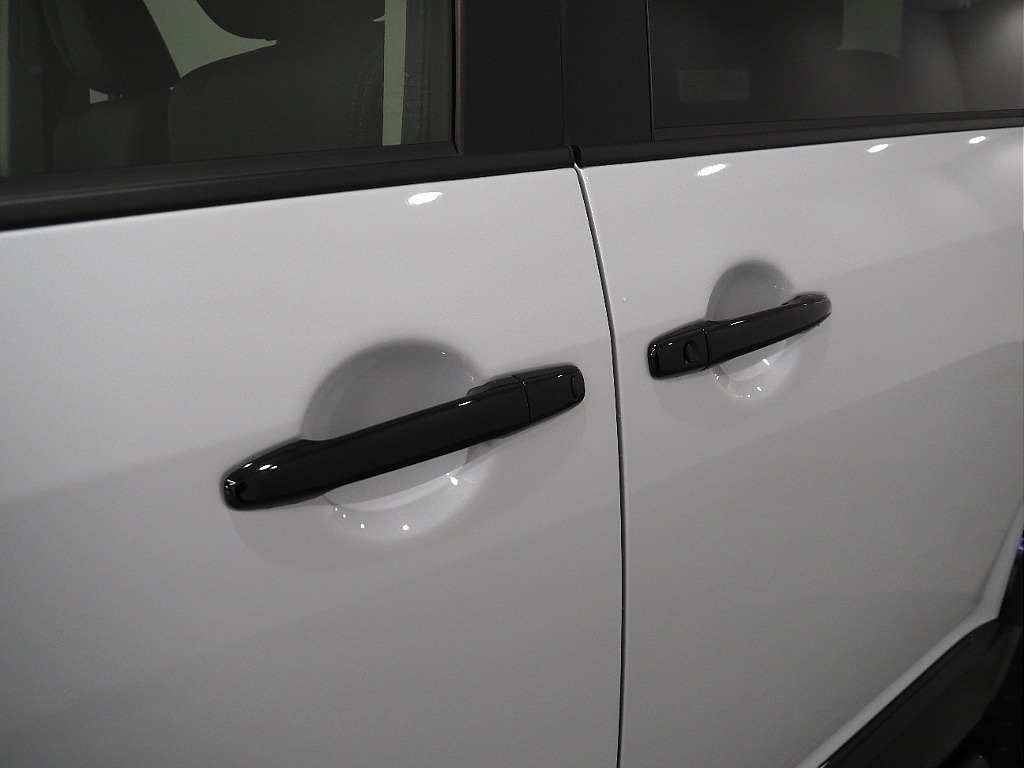 【新車/MCチェンジモデルデリカ/ディーゼル/4WD】リフトアップカスタムにて完成♪【全国納車可能】