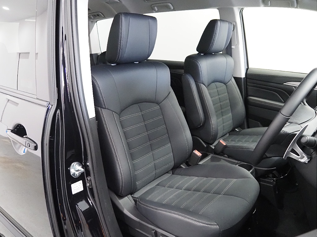 【新車/MCチェンジモデルデリカ/ディーゼル/4WD】リフトアップカスタムにて完成♪【全国納車可能】