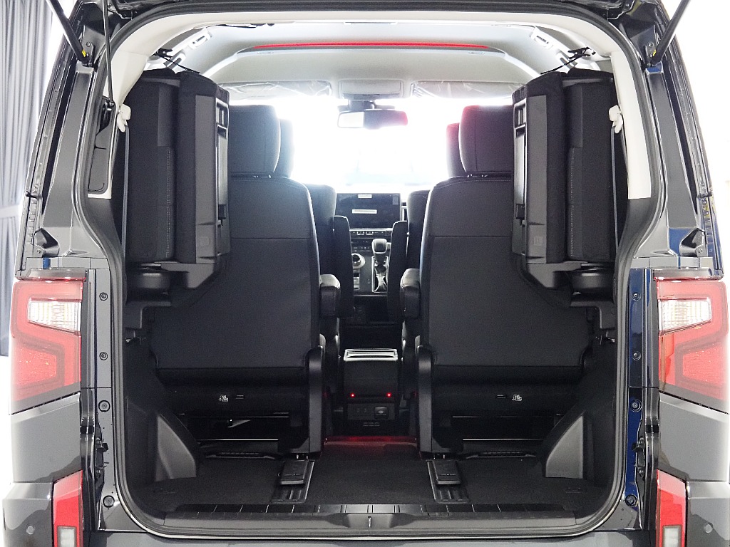 【新車/MCチェンジモデルデリカ/ディーゼル/4WD】リフトアップカスタムにて完成♪【全国納車可能】