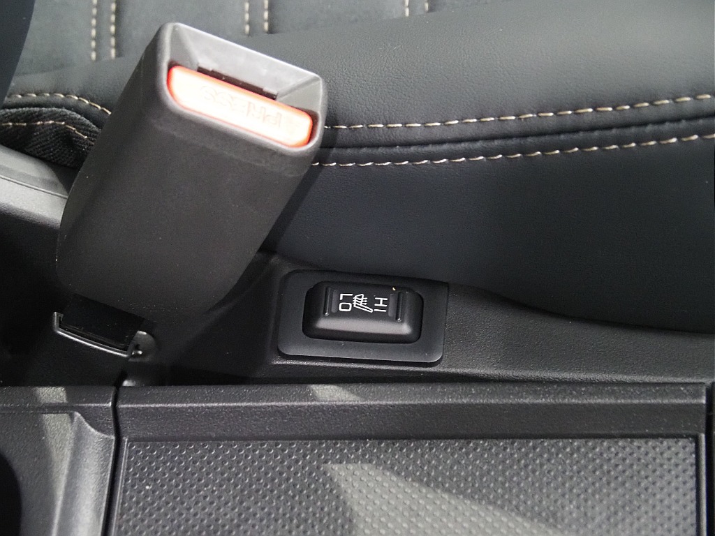 【新車/MCチェンジモデルデリカ/ディーゼル/4WD】リフトアップカスタムにて完成♪【全国納車可能】