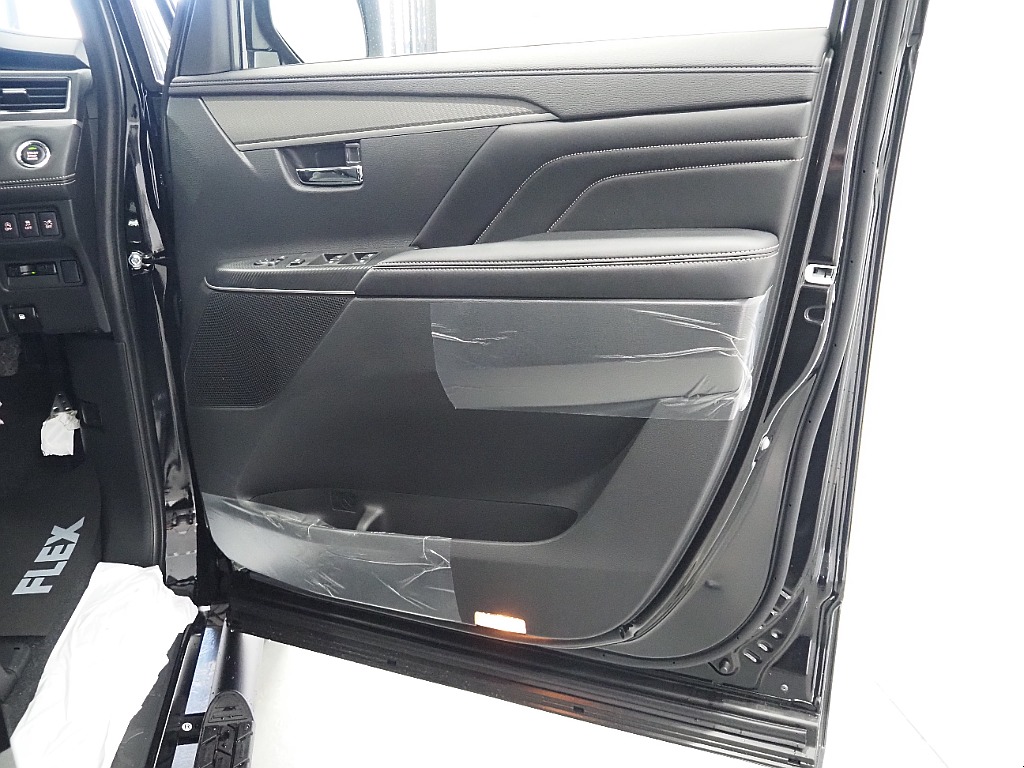 【新車/MCチェンジモデルデリカ/ディーゼル/4WD】リフトアップカスタムにて完成♪【全国納車可能】