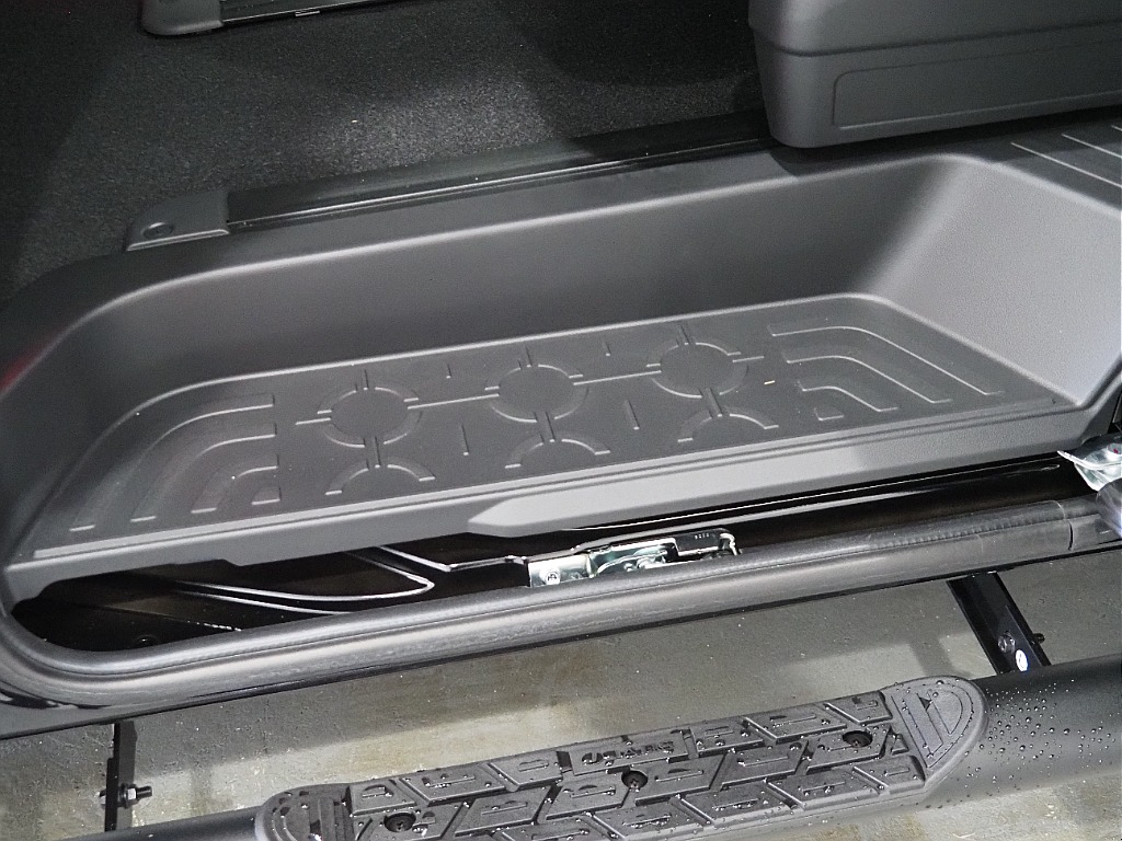 【新車/MCチェンジモデルデリカ/ディーゼル/4WD】リフトアップカスタムにて完成♪【全国納車可能】