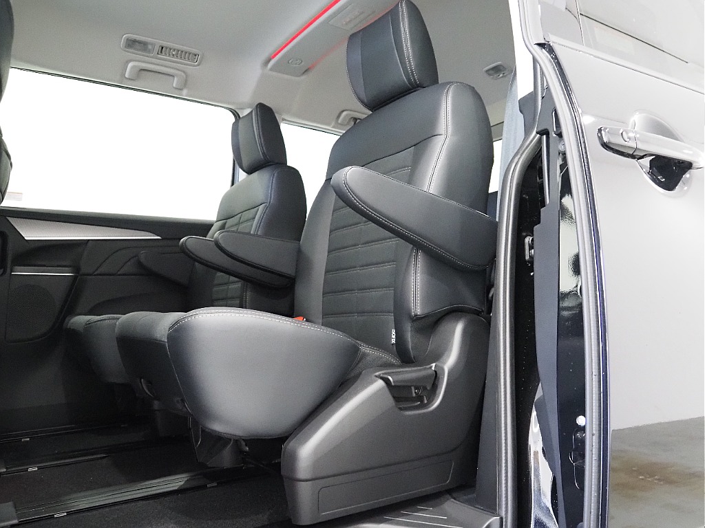 【新車/MCチェンジモデルデリカ/ディーゼル/4WD】リフトアップカスタムにて完成♪【全国納車可能】