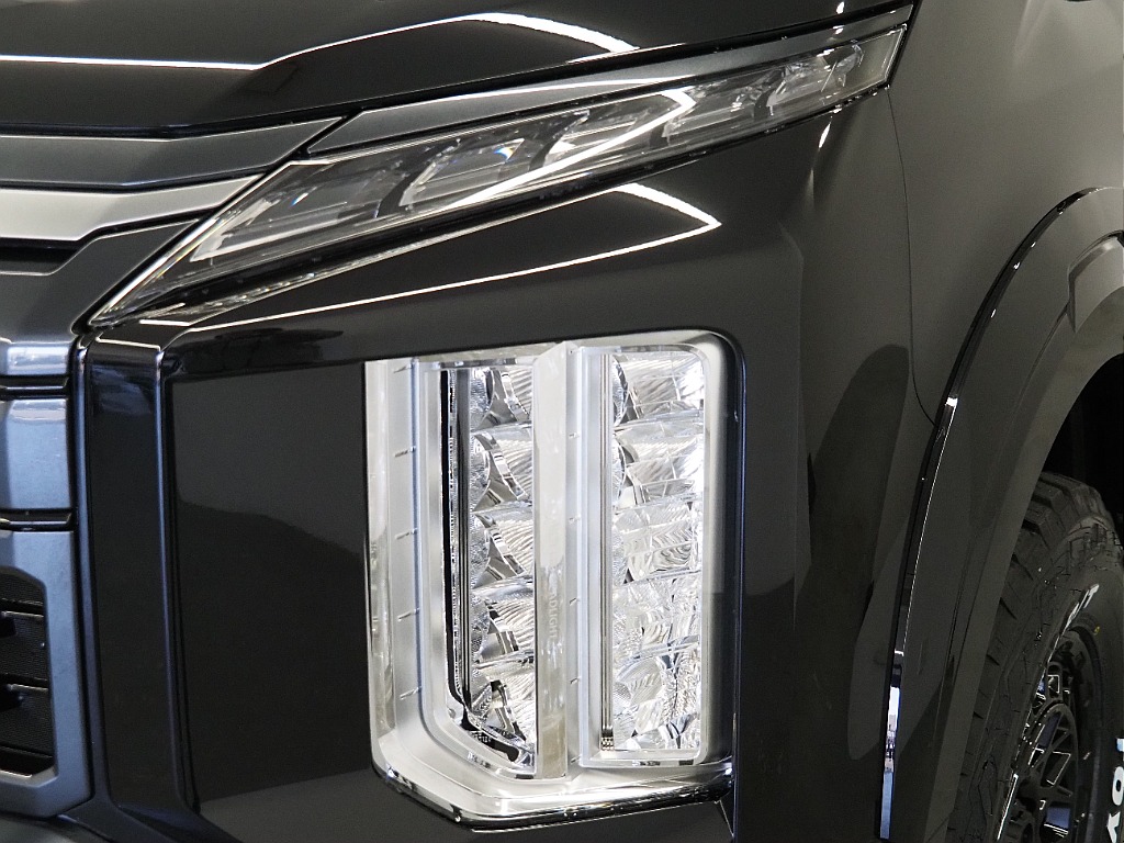 【新車/MCチェンジモデルデリカ/ディーゼル/4WD】リフトアップカスタムにて完成♪【全国納車可能】