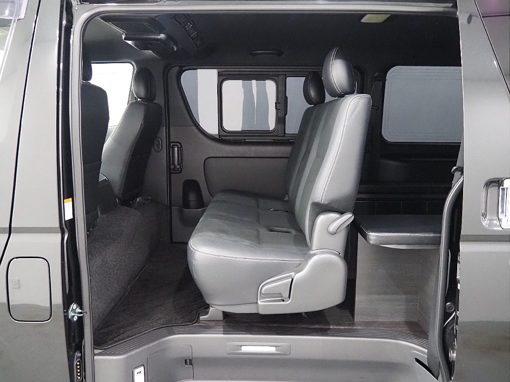 【R2年式/ディーゼル4WD/ハイエースバン/DARKPRIMEⅡ/Ver4】内外装FLEXカスタム