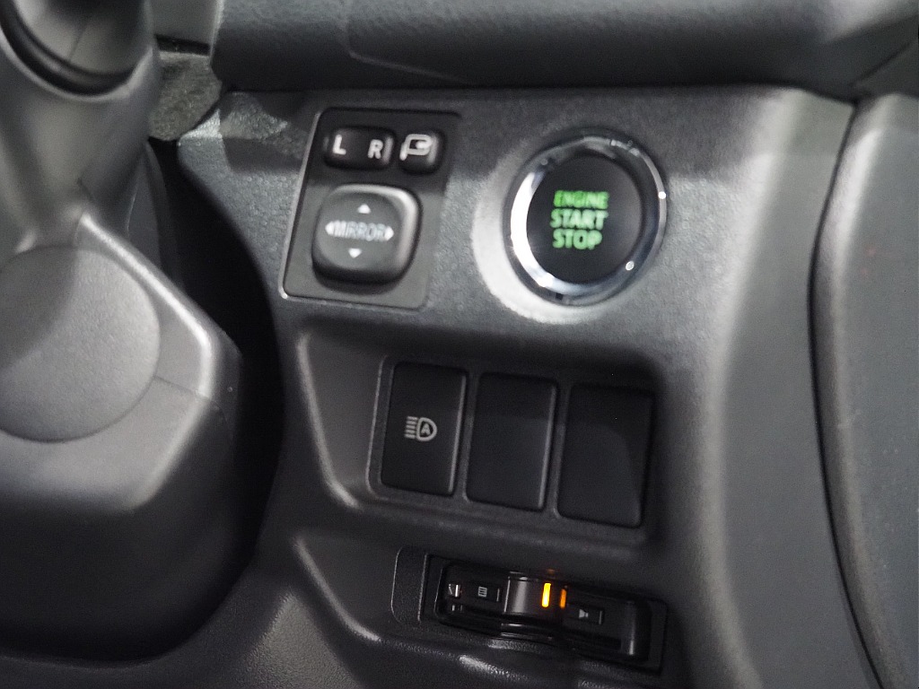 【R2年式/ディーゼル4WD/ハイエースバン/DARKPRIMEⅡ/Ver4】内外装FLEXカスタム