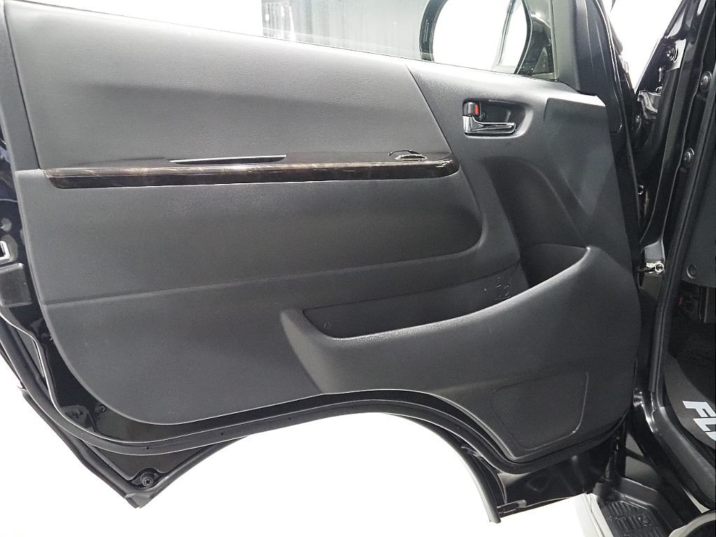 【R2年式/ディーゼル4WD/ハイエースバン/DARKPRIMEⅡ/Ver4】内外装FLEXカスタム