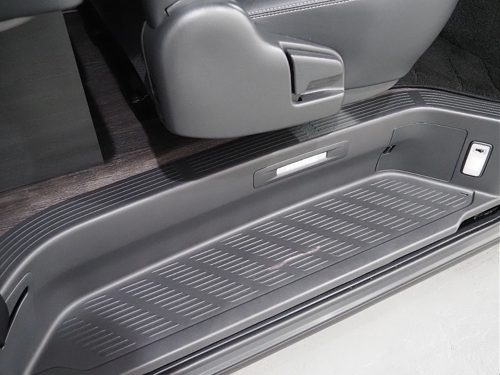 【R2年式/ディーゼル4WD/ハイエースバン/DARKPRIMEⅡ/Ver4】内外装FLEXカスタム