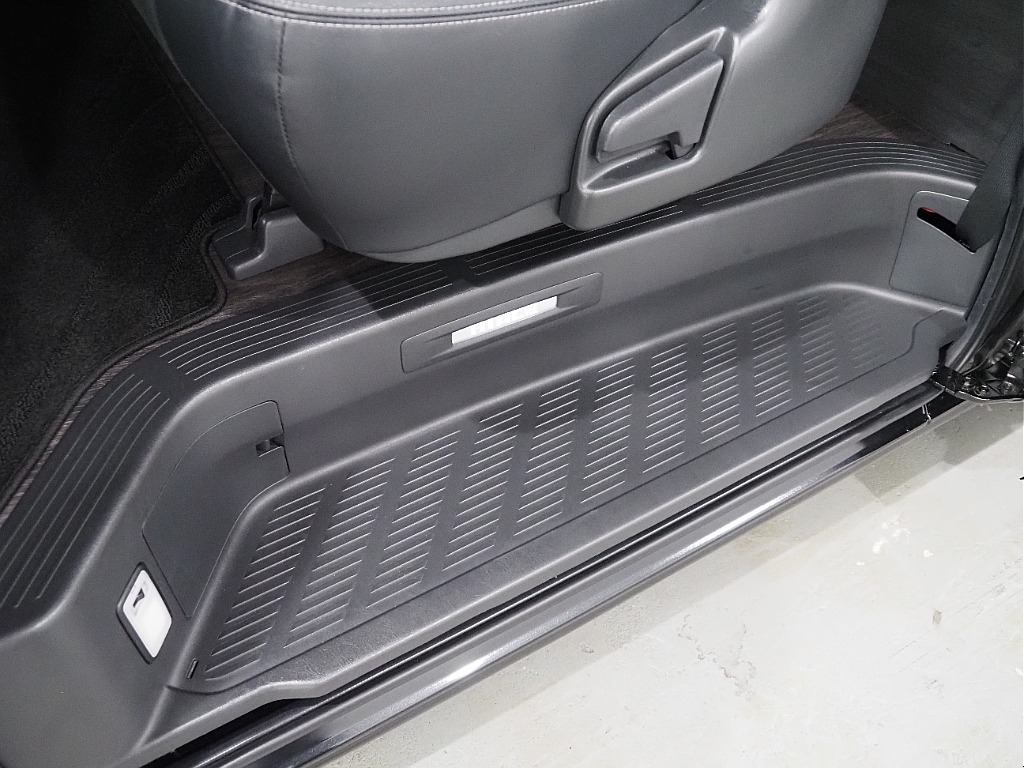 【R2年式/ディーゼル4WD/ハイエースバン/DARKPRIMEⅡ/Ver4】内外装FLEXカスタム