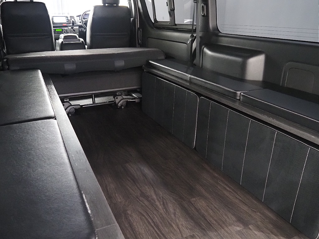 【R2年式/ディーゼル4WD/ハイエースバン/DARKPRIMEⅡ/Ver4】内外装FLEXカスタム