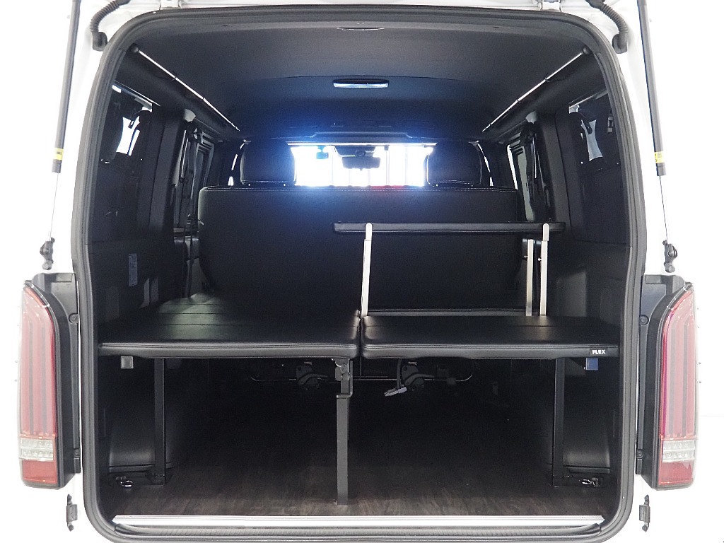 【7型/ワンオーナー/DARKPRIMEⅡディーゼル4WD】跳ね上げベットキット＆フローリング施工♪【全国納車可能】