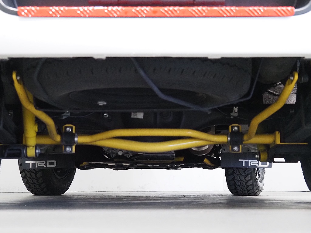 【7型/ワンオーナー/DARKPRIMEⅡディーゼル4WD】跳ね上げベットキット＆フローリング施工♪【全国納車可能】