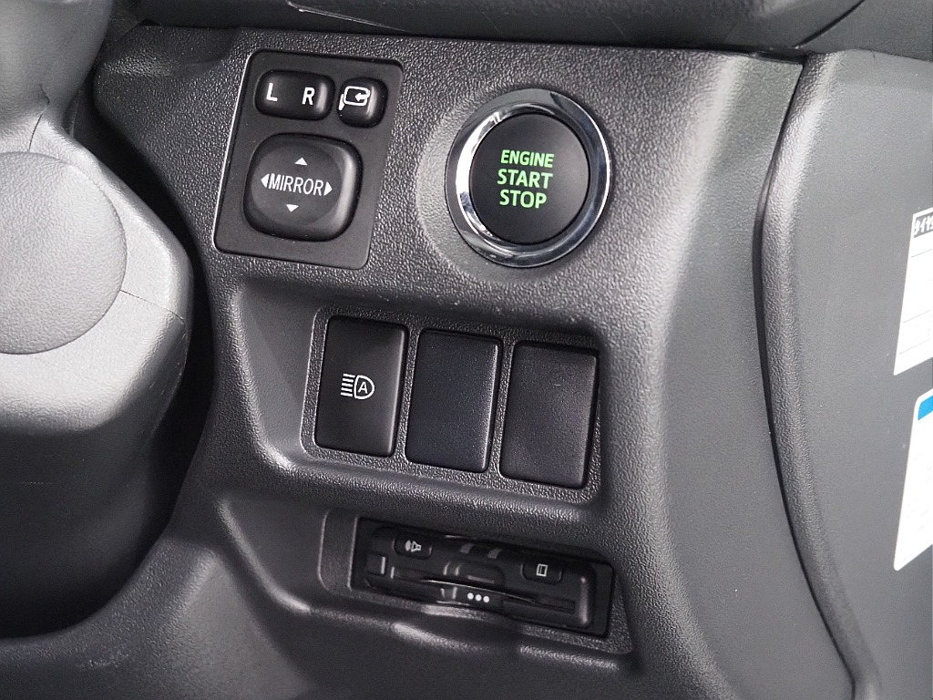 【7型/ワンオーナー/DARKPRIMEⅡディーゼル4WD】跳ね上げベットキット＆フローリング施工♪【全国納車可能】