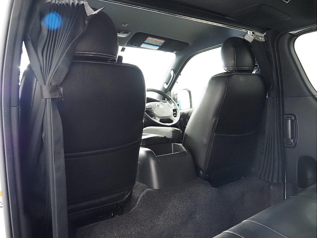 【7型/ワンオーナー/DARKPRIMEⅡディーゼル4WD】跳ね上げベットキット＆フローリング施工♪【全国納車可能】