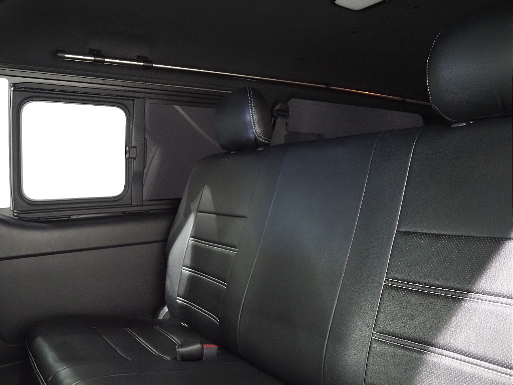 【7型/ワンオーナー/DARKPRIMEⅡディーゼル4WD】跳ね上げベットキット＆フローリング施工♪【全国納車可能】