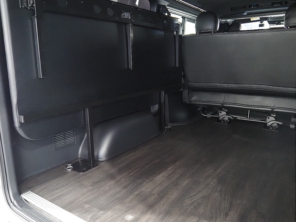 【7型/ワンオーナー/DARKPRIMEⅡディーゼル4WD】跳ね上げベットキット＆フローリング施工♪【全国納車可能】