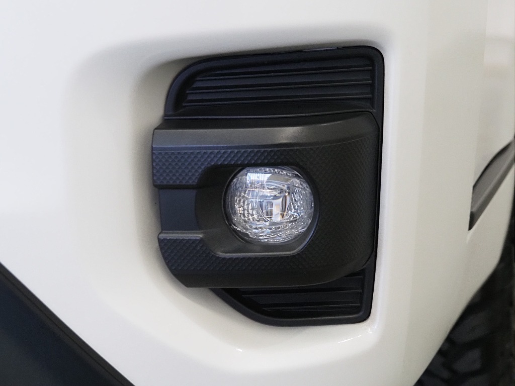 【7型/ワンオーナー/DARKPRIMEⅡディーゼル4WD】跳ね上げベットキット＆フローリング施工♪【全国納車可能】